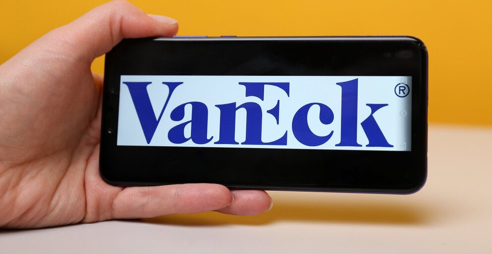 VanEck&#039, s Files New &#039, Onchain Economy &#039, ETF to Target Crypto Infrastructure, Not Coins