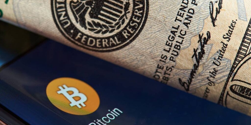 Prices May Be Difficult to Tame Under Bitcoin-Friendly Trump, Says Fed